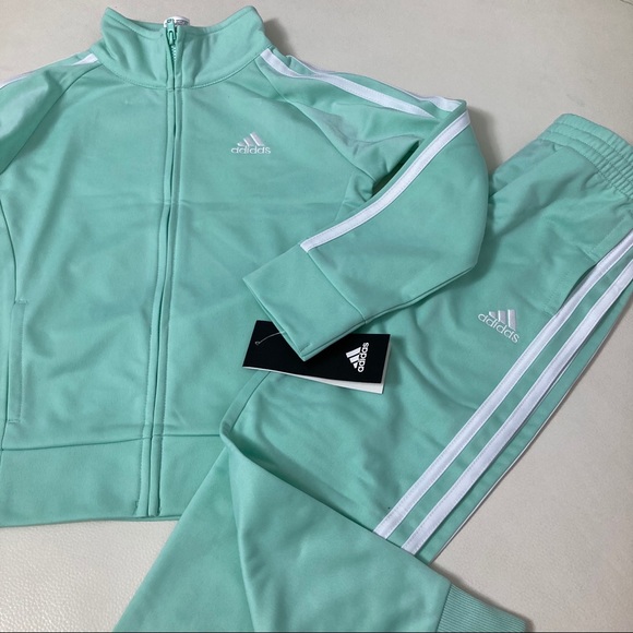 Adidas girl cute light green active pants set 2307 - Picture 5 of 5